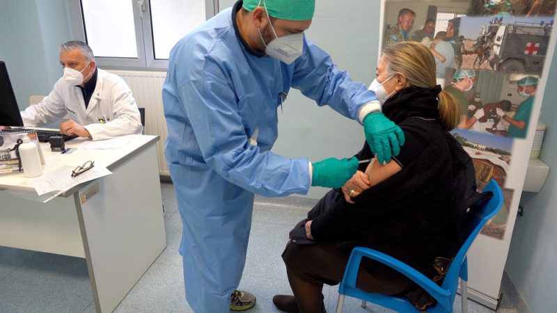 Vaccination : l'UE a dépassé les Etats-Unis, selon des responsables européens