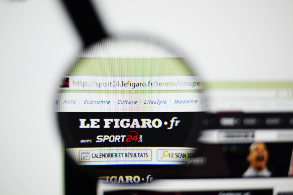 Lisbon,,Portugal,-,November,30,,2014:,Photo,Of,Le,Figaro