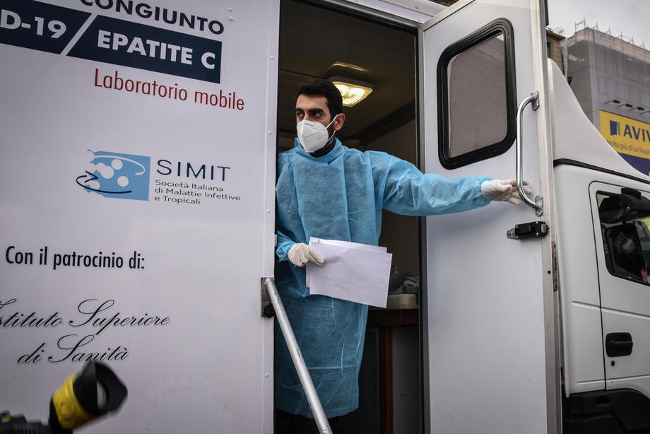 Test screening for COVID-19 and Hepatitis C for free as part of Giuseppe Conte&rsquo;s government measures to combat the spread of the virus