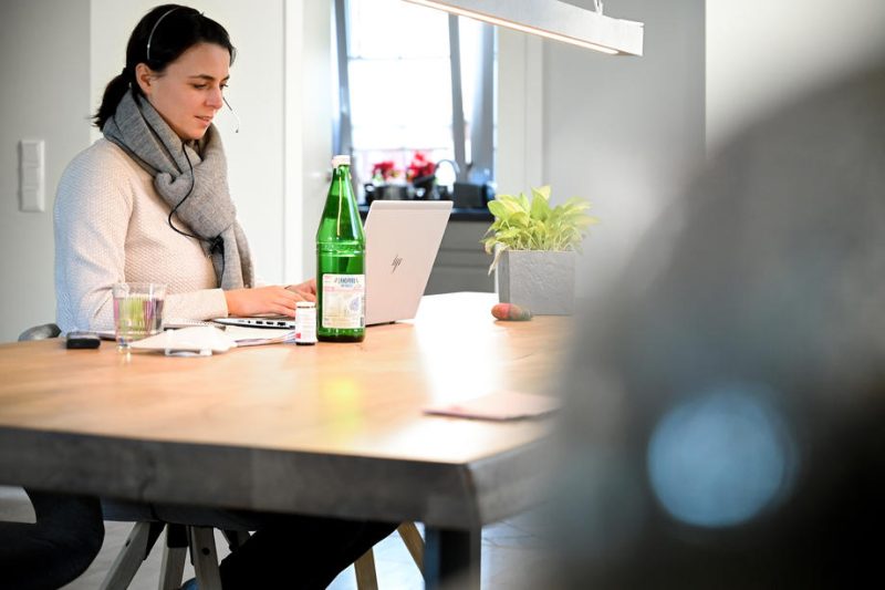Deux fois plus de citoyens européens souffrent de solitude en raison de la pandémie