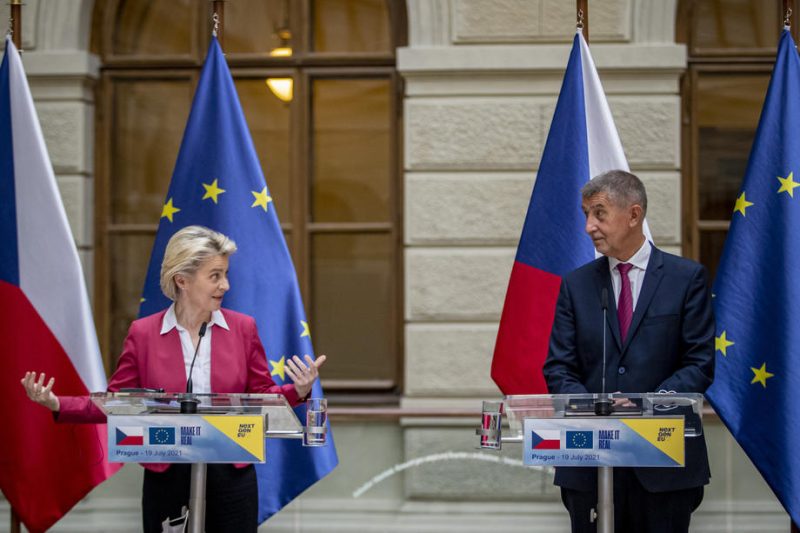 La République tchèque doit s'attaquer aux conflits d'intérêts de son Premier ministre pour recevoir les fonds de relance