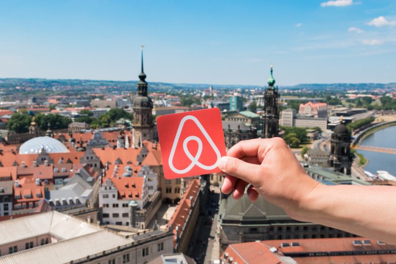 Tourisme : post-pandémie, les villes d'Europe de nouveau vigilantes face aux locations de courte durée