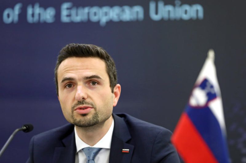 Selon le ministre slovène de la Défense, l'UE devra tirer les leçons de l'Afghanistan