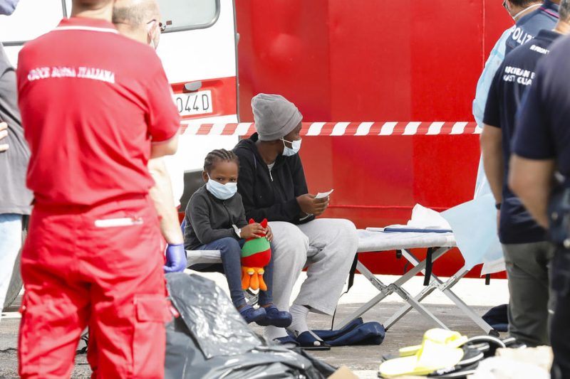 L’Ocean Viking et le SeaWatch autorisés à accoster en Sicile avec plus de 800 migrants