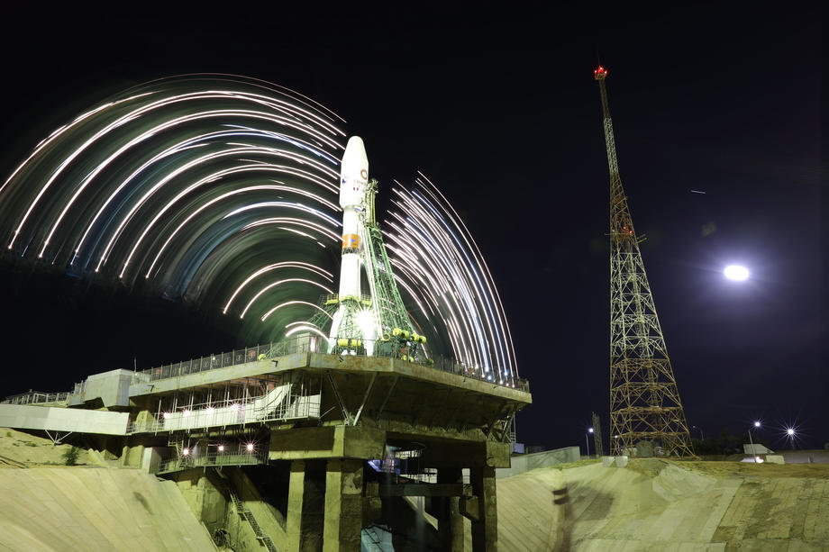 Russian Soyuz-2.1b carrier vehicle with UK&rsquo;s OneWeb communication satellites launches from Baikonur