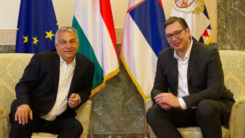 Aleksandar Vucic et Viktor Orban officialisent leur « relation spéciale »