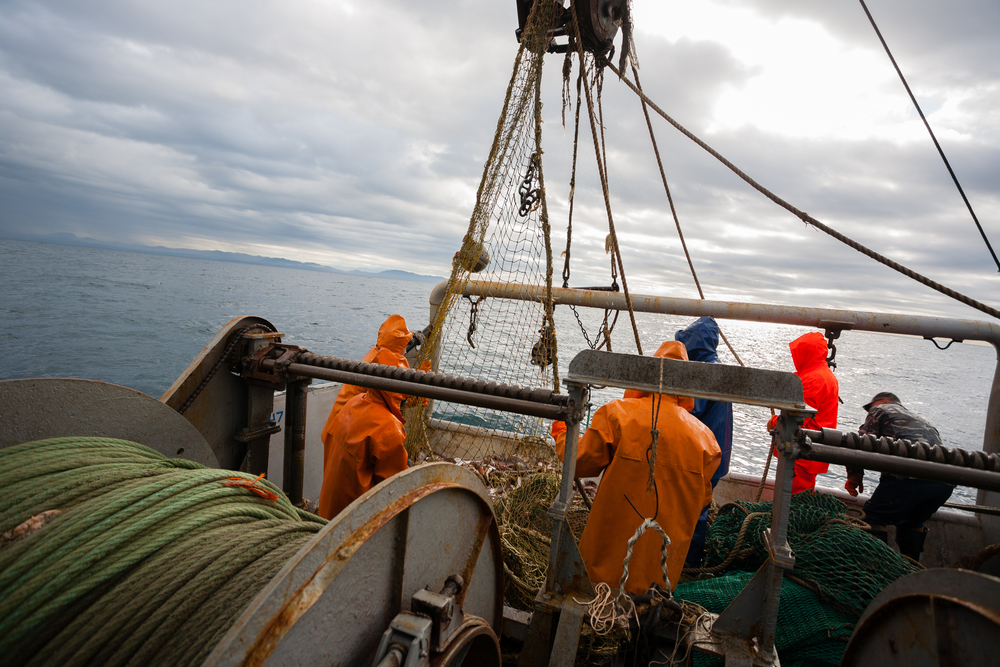 Fishermen,In,Waterproof,Suits,On,The,Deck,Of,The,Fishing