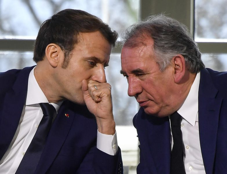 Présidentielle : la lutte d'influence de François Bayrou dans la macronie