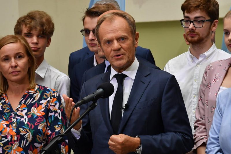 Donald Tusk offre au PiS une chance d’éliminer le « Polexit »