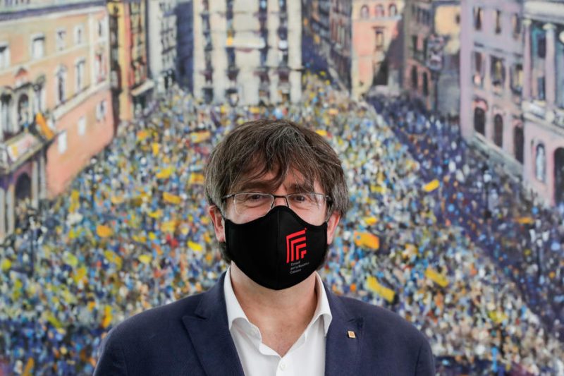 Espagne : le leader indépendantiste catalan Carles Puigdemont arrêté en Italie