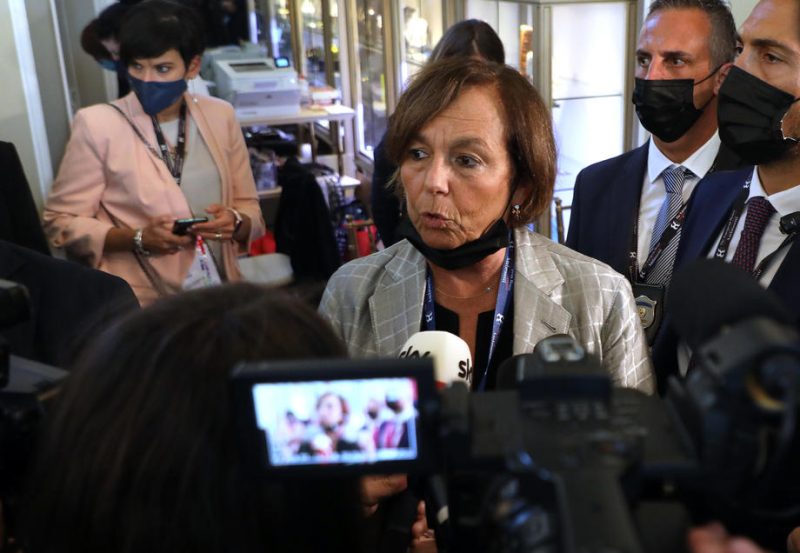 L'Afghanistan risque de redevenir une base pour les terroristes, selon une ministre italienne