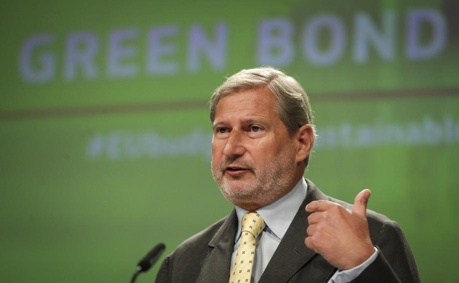 EU Commissioner for Budget Johannes Hahn presser