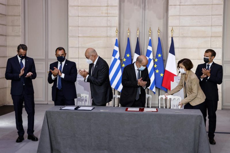 Le ministère des Armées confirme que les zones économiques exclusives ne font pas partie de l'accord franco-grec
