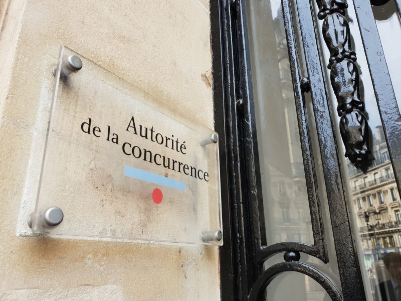 Poussée vers la sortie, la présidente de l’Autorité de la Concurrence se dit « surprise » et « déçue »