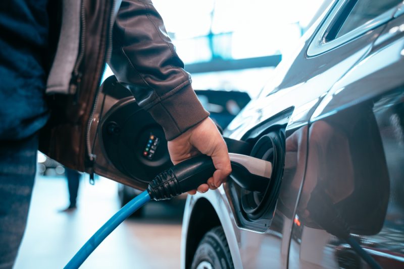 La filière automobile française réfléchit à son futur électrique