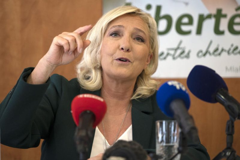 Marine Le Pen rencontrera Viktor Orban fin octobre
