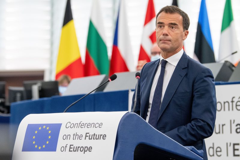 Nous pouvons renforcer la démocratie européenne en donnant plus de pouvoirs au Parlement européen