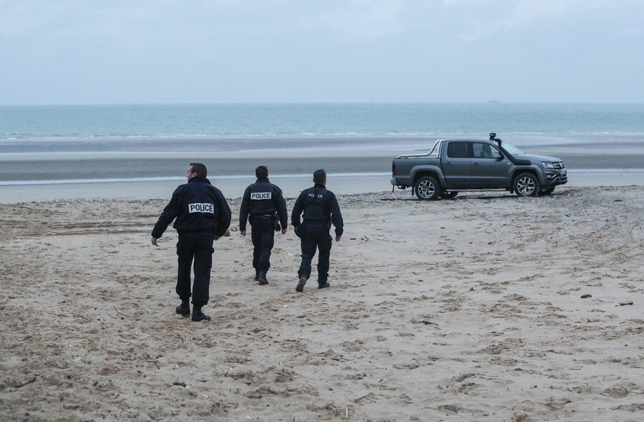Migrants dead after boat sinks near Calais