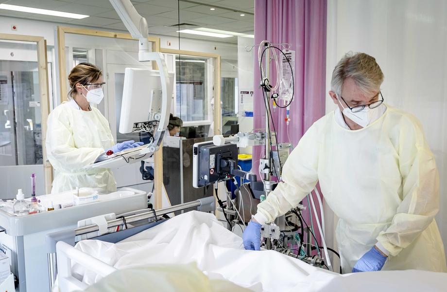 Dutch hospitals face collapse due to too many COVID-19 patients