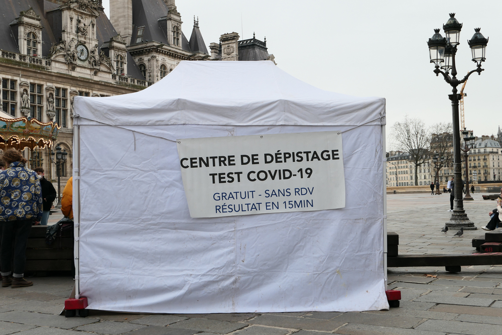 Paris,,France.,January,24.,2021.tent,Housing,A,Screening,And,Testing