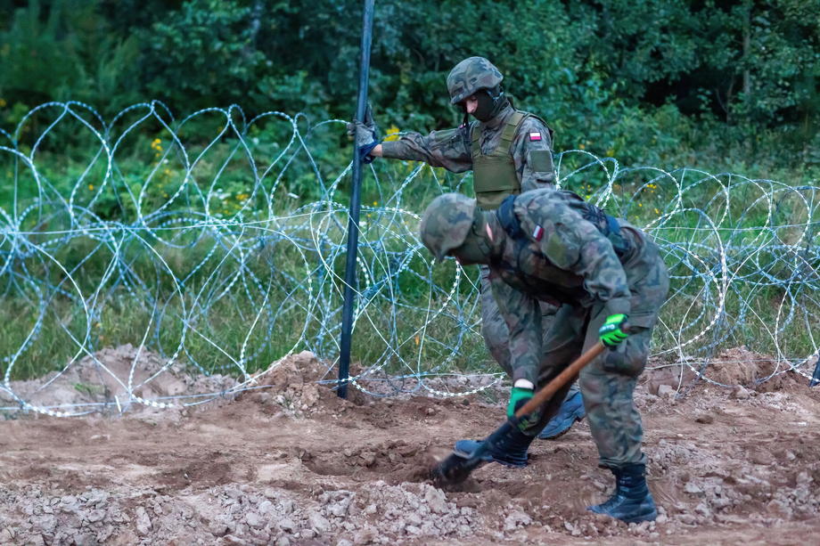 Construction of a fence on the Polish-Belarusian border