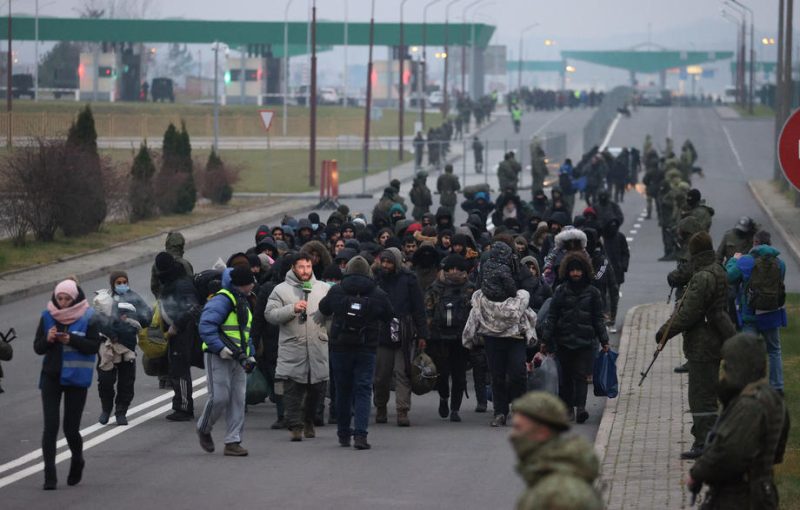 Biélorussie : Minsk "instrumentalise de manière inhumaine les flux migratoires", dénonce la France