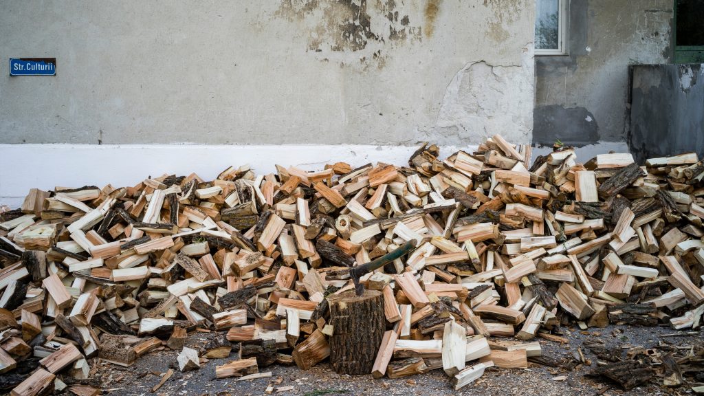 Chopped wood heating Romania