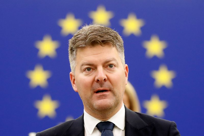 Le Parlement européen adopte un règlement visant les géants de l’internet