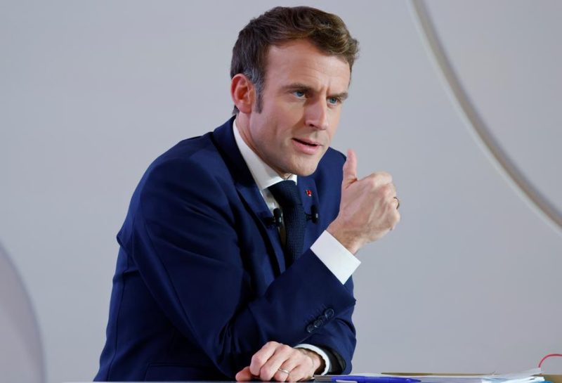 Ukraine : Paris et Berlin veulent rester médiateurs, Macron va parler avec Poutine et Zelensky