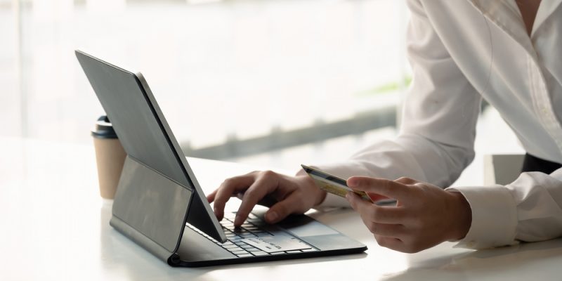PFUE : l'UFC-Que Choisir demande de mieux légiférer sur le commerce en ligne