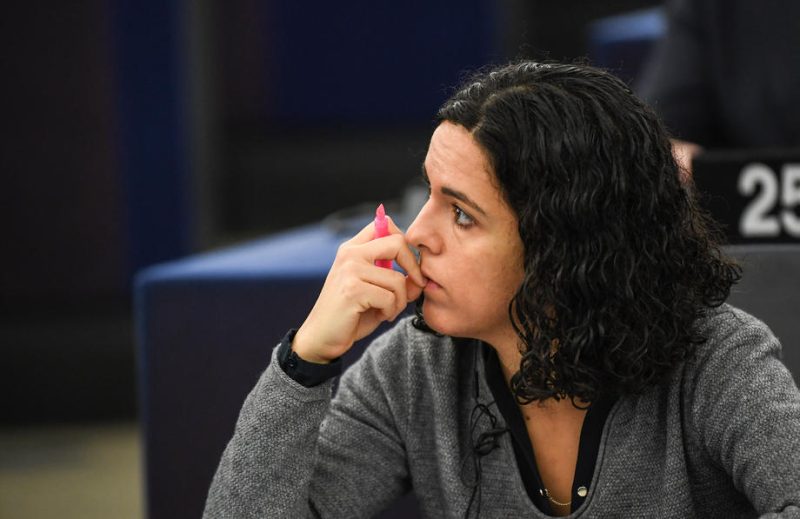 Au Parlement européen, Docteur Emmanuel, 1er opposant de Mister Macron
