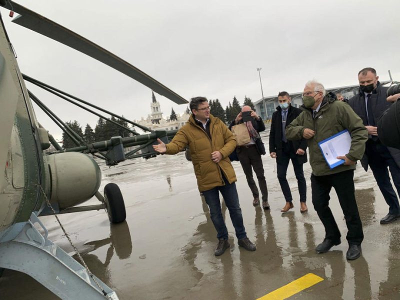 M. Borrell demande la participation de l’UE aux discussions sur la sécurité en Ukraine
