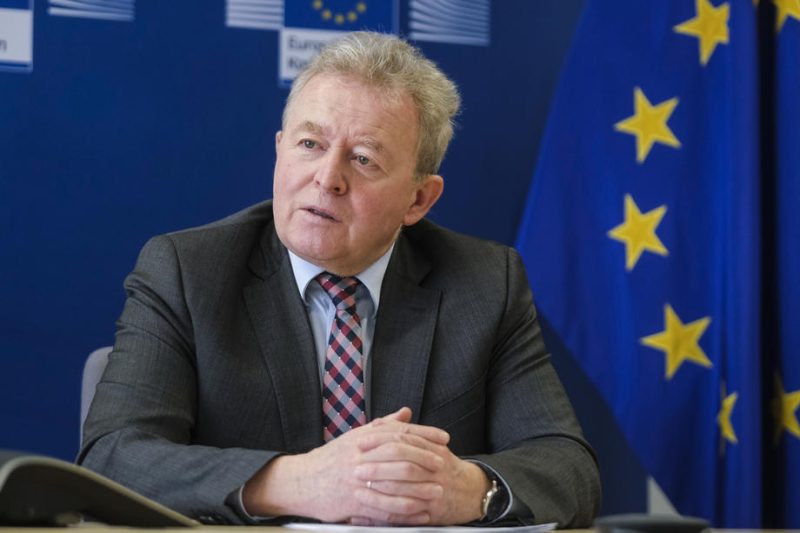 PAC : le commissaire européen à l’Agriculture avertit sur les retards des PSN