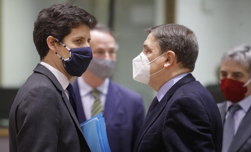 Les États membres mettent le pied au plancher sur les projets de la Commission en matière de stockage du carbone dans les sols agricoles