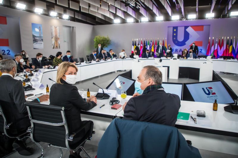 Les ministres européens mesurent leurs divergences sur la chimie et le nucléaire