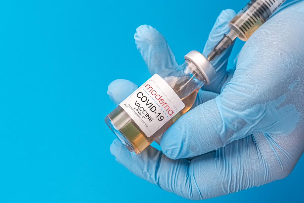 Izmir,,Turkey,-,August,11,2020:,Coronavirus,Vaccine,Concept,And