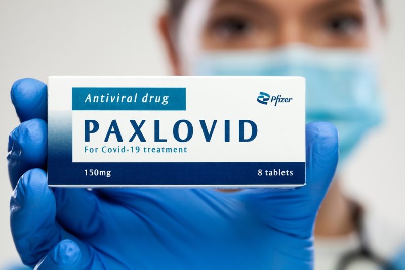 La France, premier pays de l’UE à commercialiser le médicament anti-covid de Pfizer