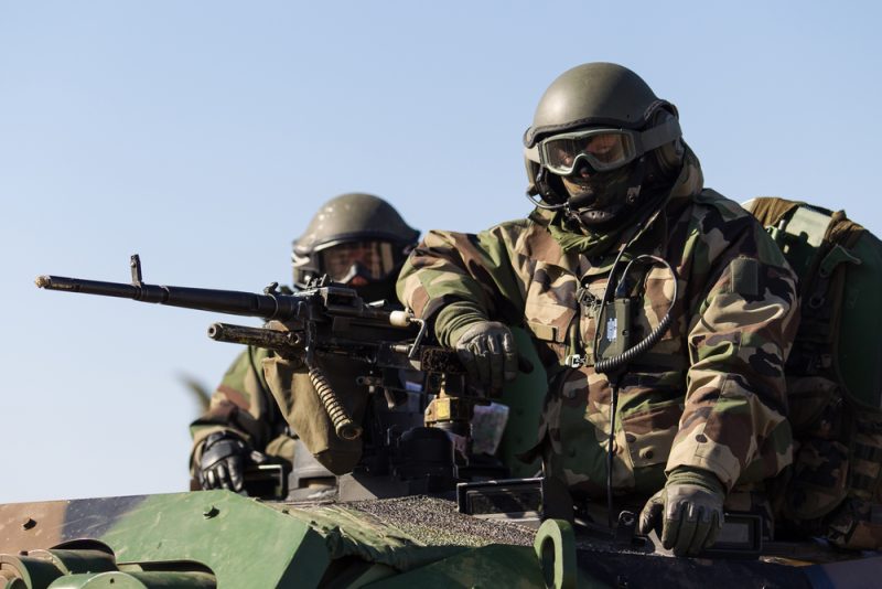 Guerre en Ukraine : la France va accélérer le déploiement de soldats en Roumanie