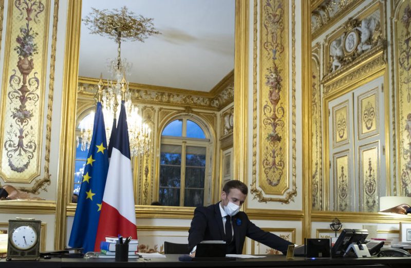 Ukraine : Joe Biden et Vladimir Poutine acceptent un sommet proposé par Emmanuel Macron