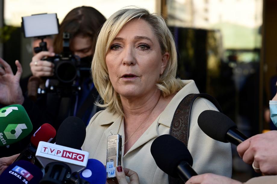 Marine Le Pen attends a Spanish far-right party Vox event in Madrid