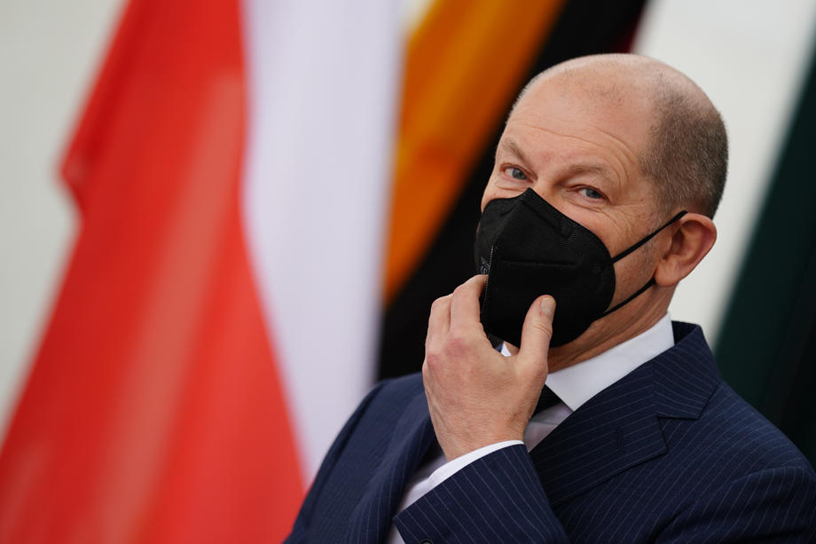 German Chancellor Olaf Scholz welcomes Polish Prime Minister and Lithuanian President