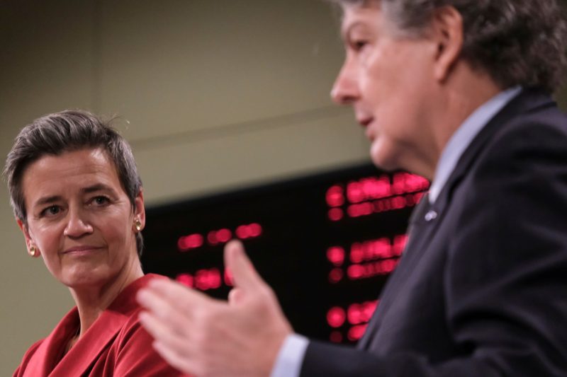 DSA : la Commission européenne veut que les très grandes plateformes mettent la main à la poche