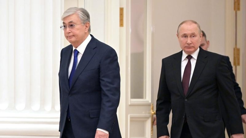 Guerre en Ukraine : le Kazakhstan prend ses distances avec la Russie
