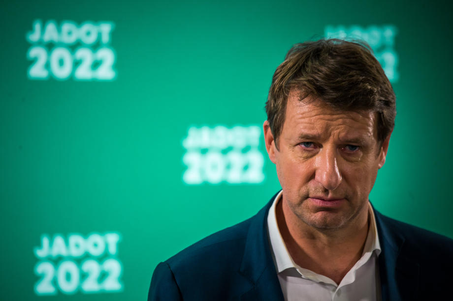 Green party?s French presidential candidate presents program in Paris