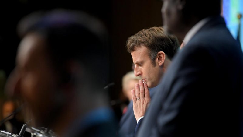 Emmanuel Macron présente son programme, axé autour de l’indépendance