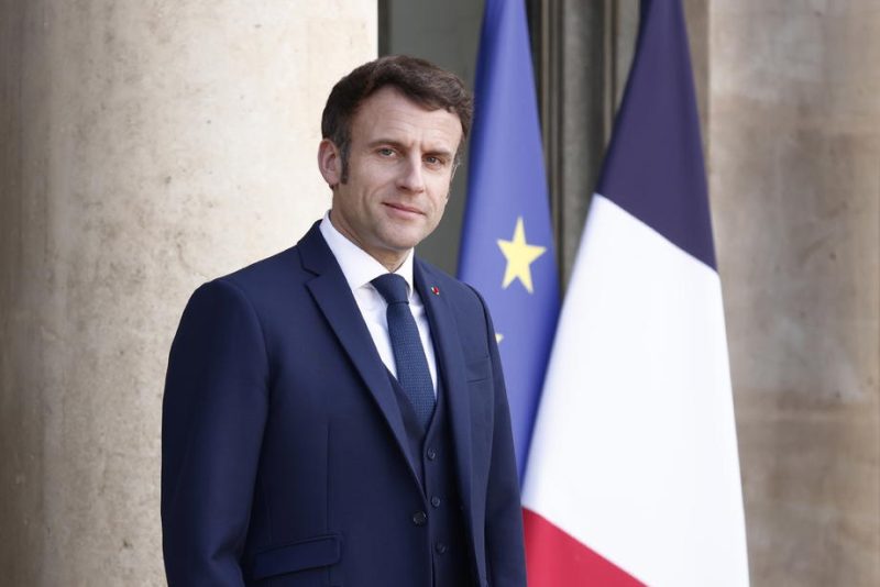 Ukraine : Emmanuel Macron dénonce le "cynisme moral et politique" de Vladimir Poutine sur les couloirs humanitaires