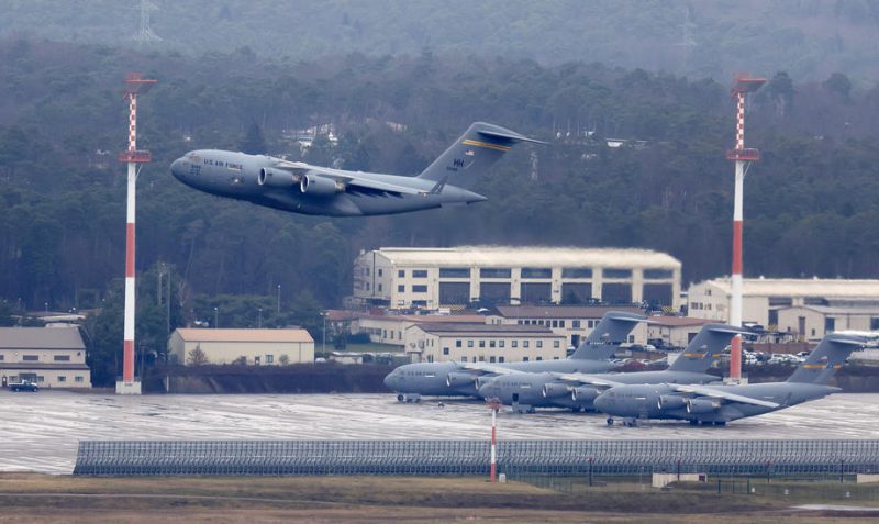 Les États-Unis discuteront de la défense de l’Ukraine sur une base aérienne allemande