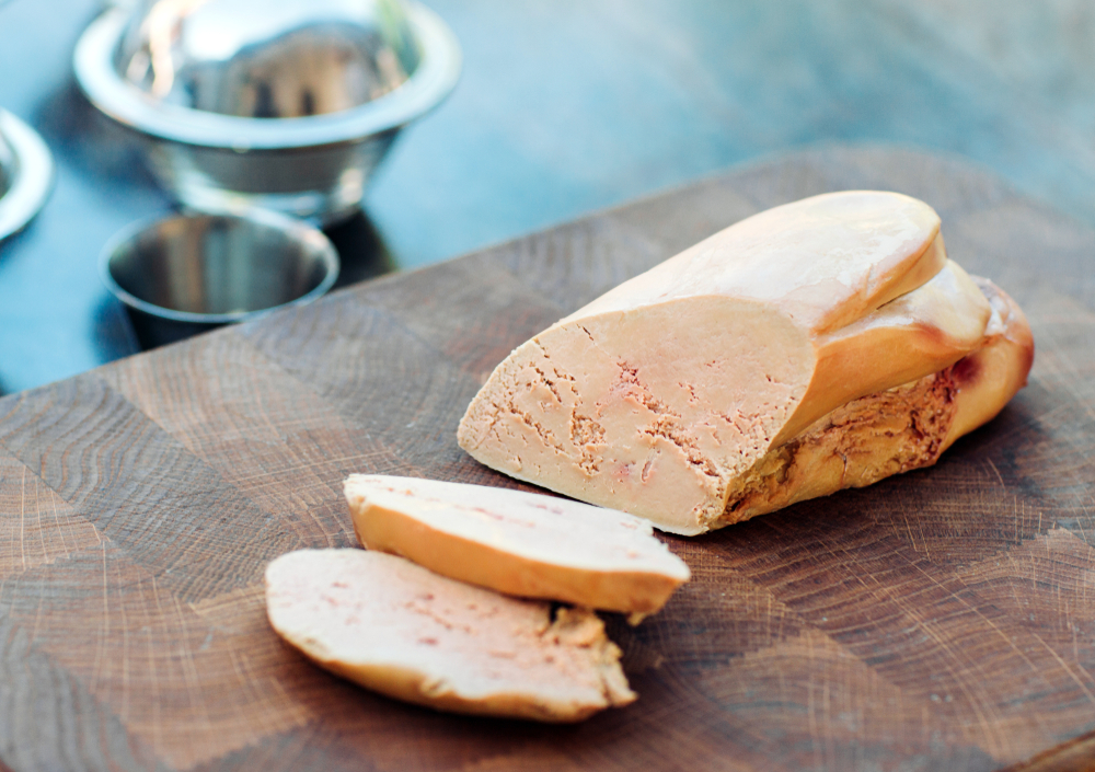 Goose,Liver,On,A,Wooden,Board,In,The,Restaurant,Before