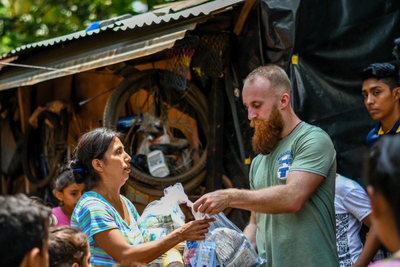 Santé mondiale : l’AFD appelle à sortir de la logique humanitaire pour investir dans des biens communs