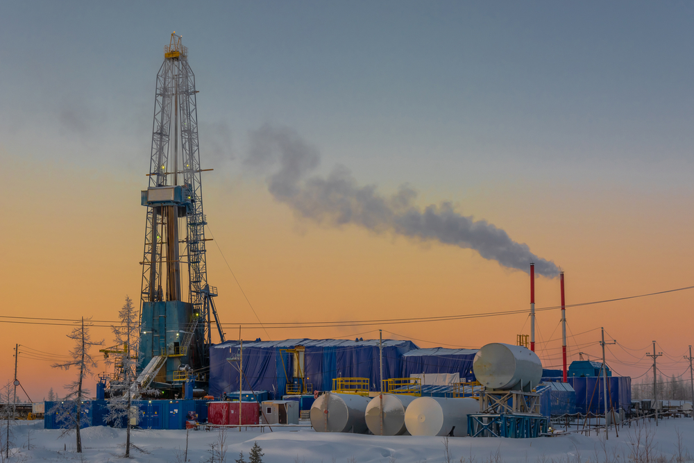 Drilling,Oil,And,Gas,Wells,In,The,Northern,Field.,Polar